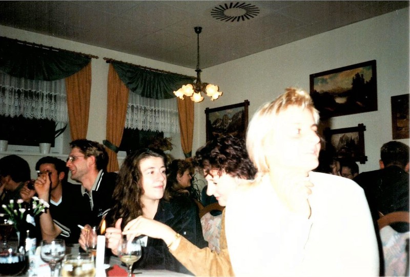KT1998_000010
