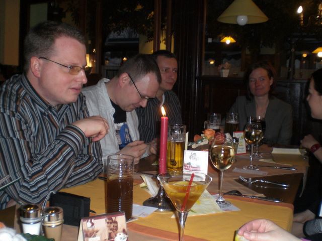 KT2009_000025